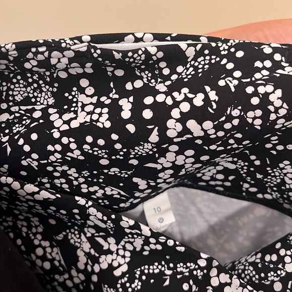 Lululemon Wunder Under Leggings in Chirasu Black/Chirakasu Alpine White - Picture 9 of 9